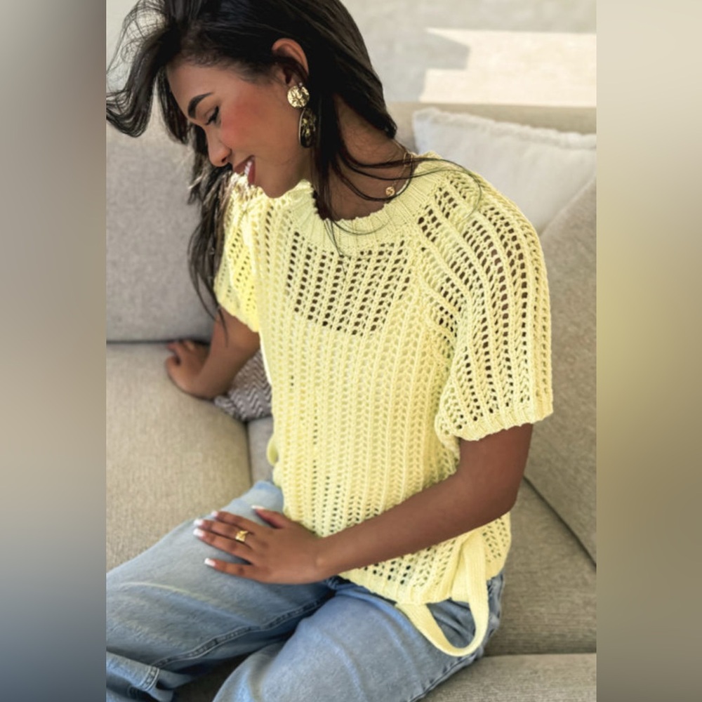 Parker - Yellow Knit Women's Top